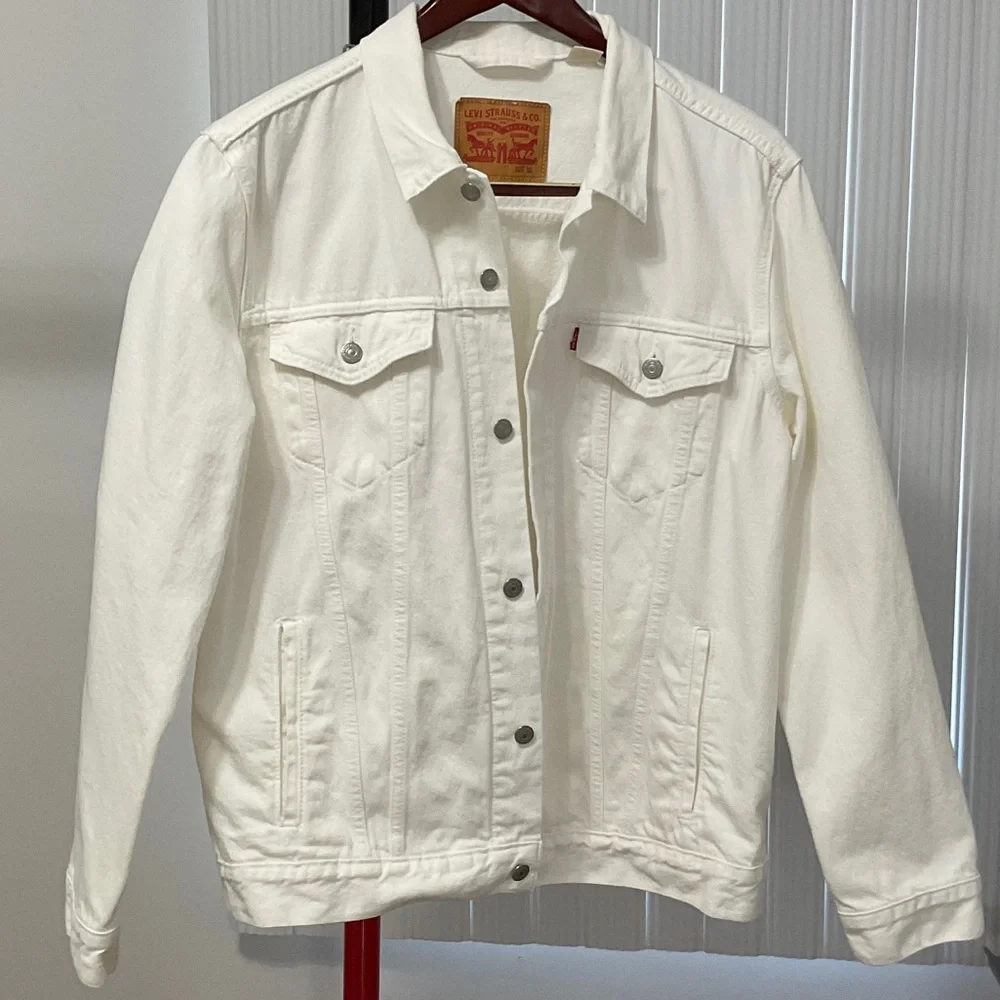 Levi's Trucker Jacket White Denim Men’s Size XL - Picture 1 of 9